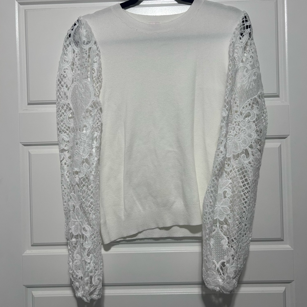 Fate White Lace Sleeve Blouse